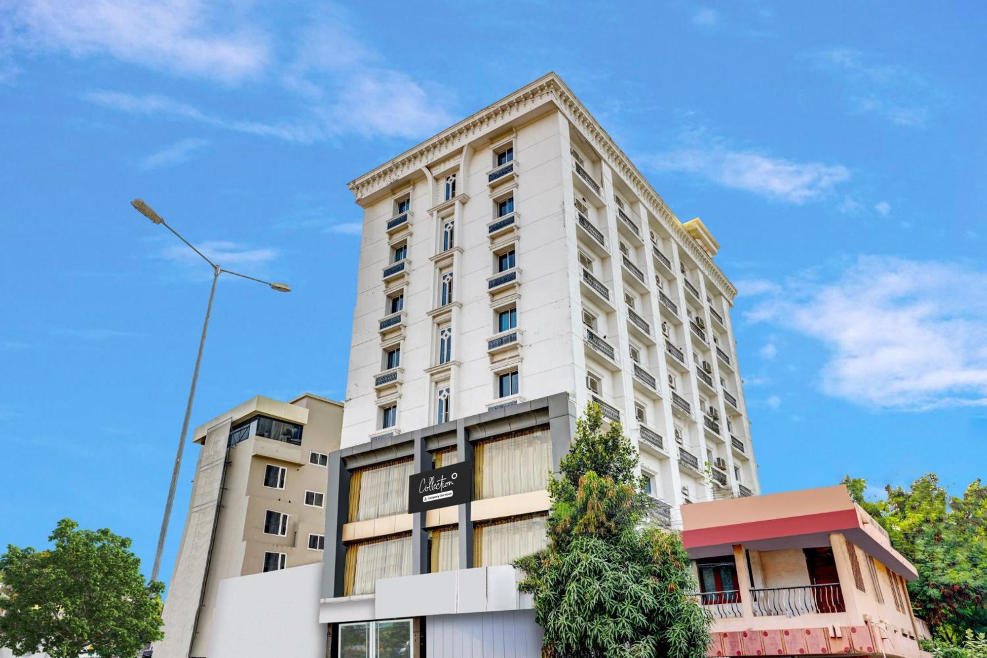Collection O Thampanoor Hotel Thiruvananthapuram Exterior photo